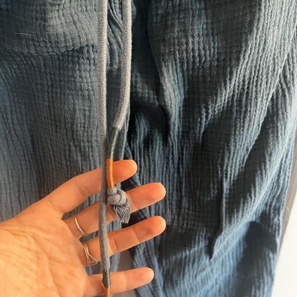 Faherty Gauze Pants - Picture 4 of 6